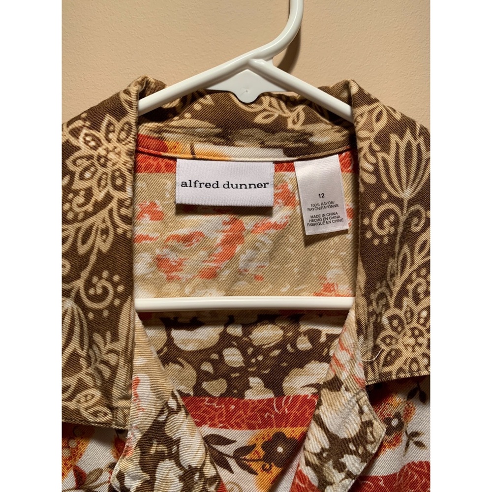 Patterned Top - Picture 2 of 3